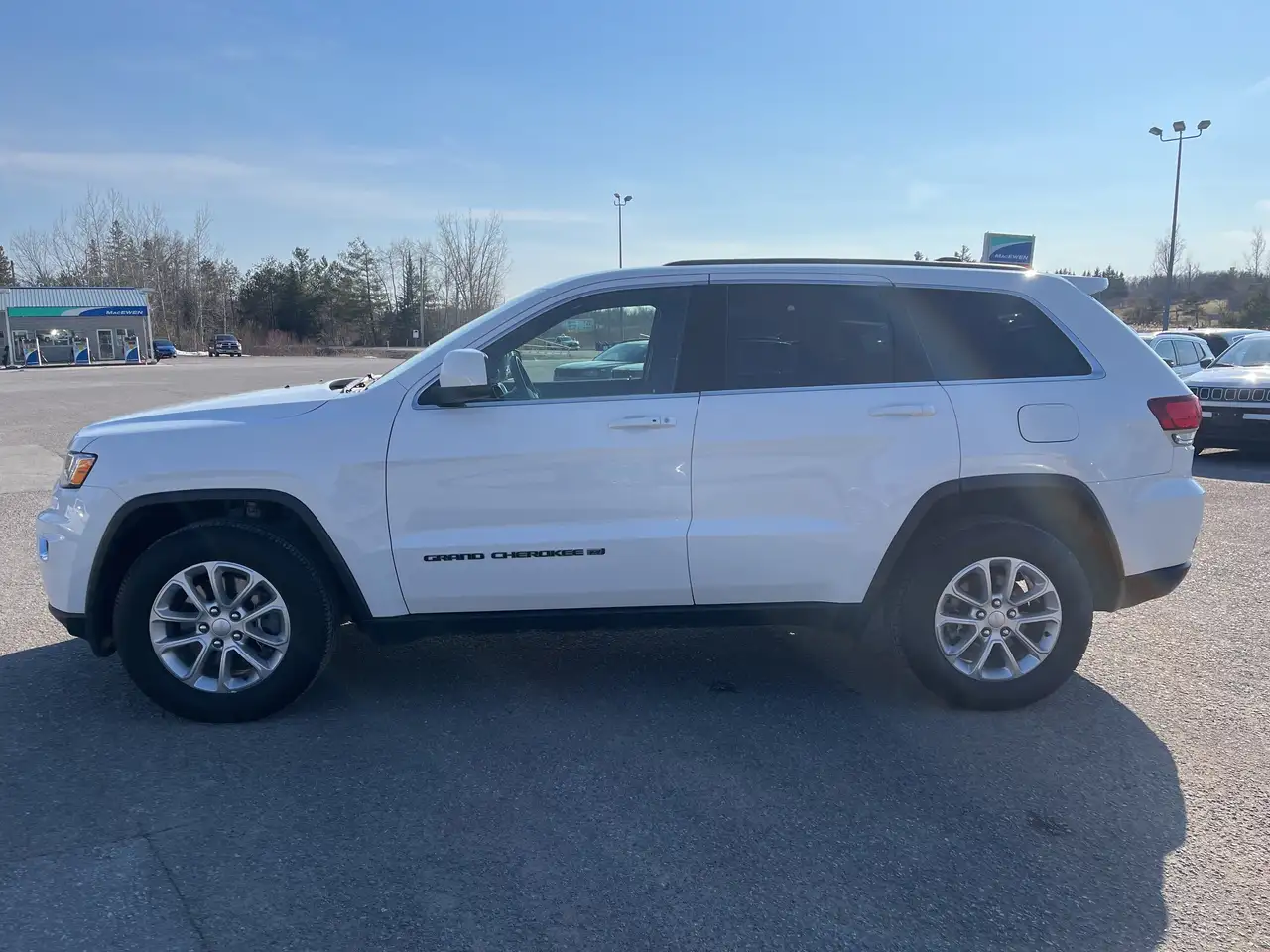 Jeep Grand Cherokee снимка Jeep Grand Cherokee