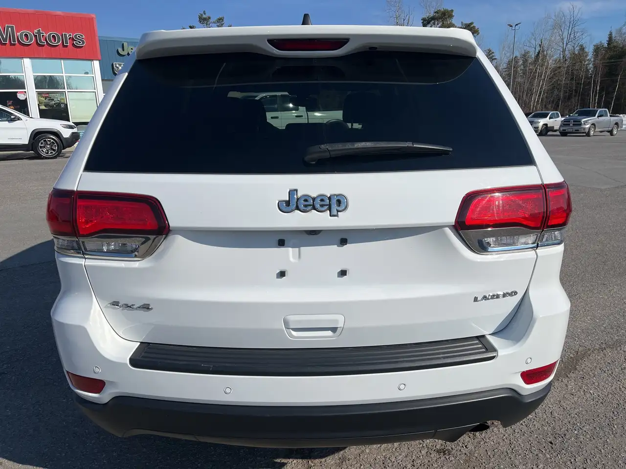Jeep Grand Cherokee снимка Jeep Grand Cherokee