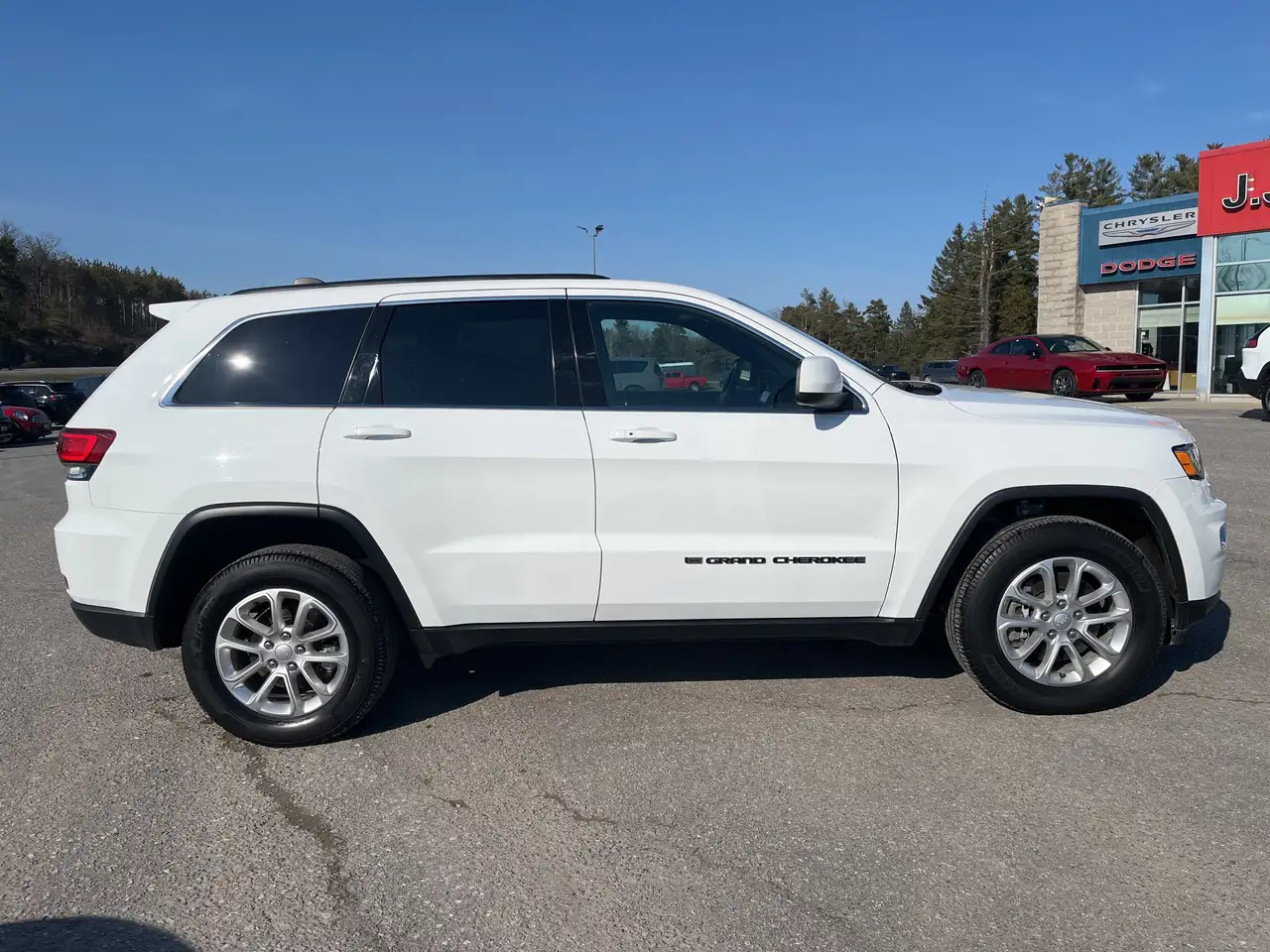 Jeep Grand Cherokee снимка Jeep Grand Cherokee