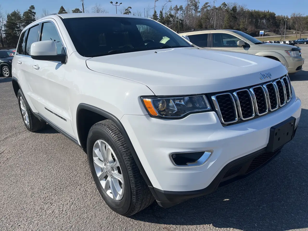 Jeep Grand Cherokee снимка Jeep Grand Cherokee