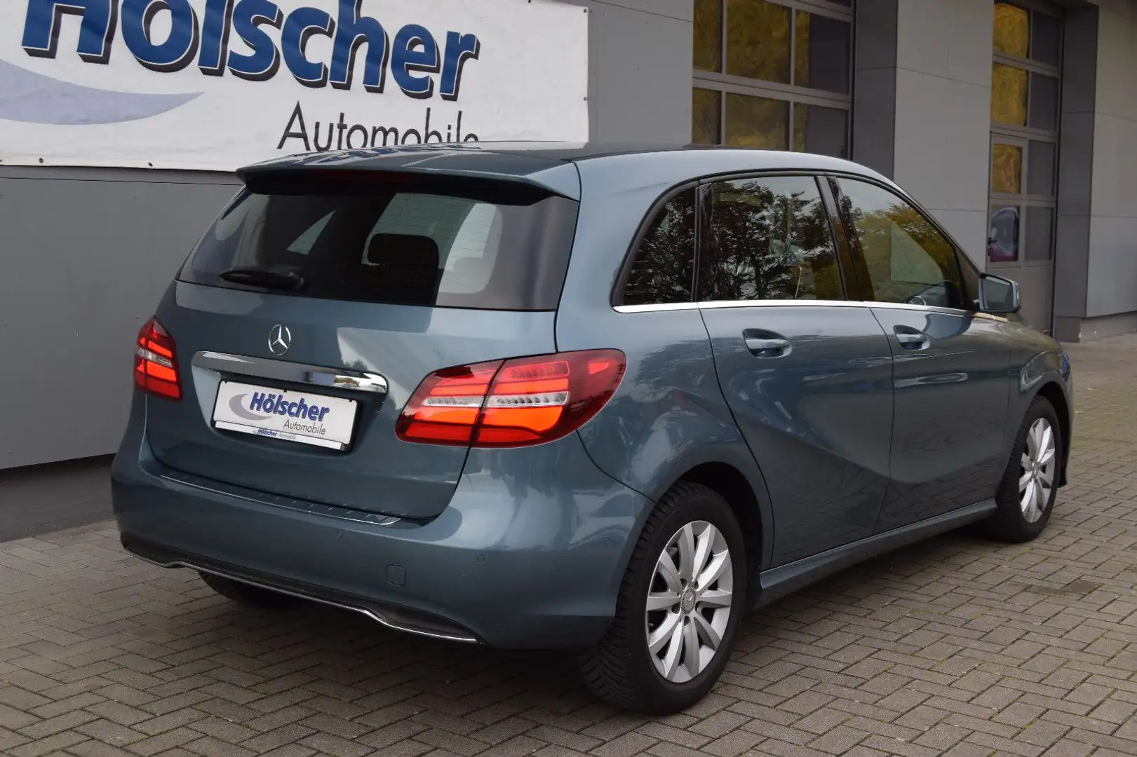 Mercedes-Benz B 180 !AUTOM!Sitzh,Parks,V&H,Lm,Allwetterr,,, Bleu - 2