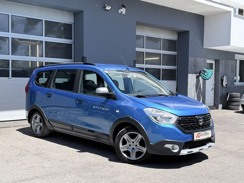 Dacia Lodgy Stepway SCe 100 7-Sitzer **Kamera/Sitzheiz** — photo 4