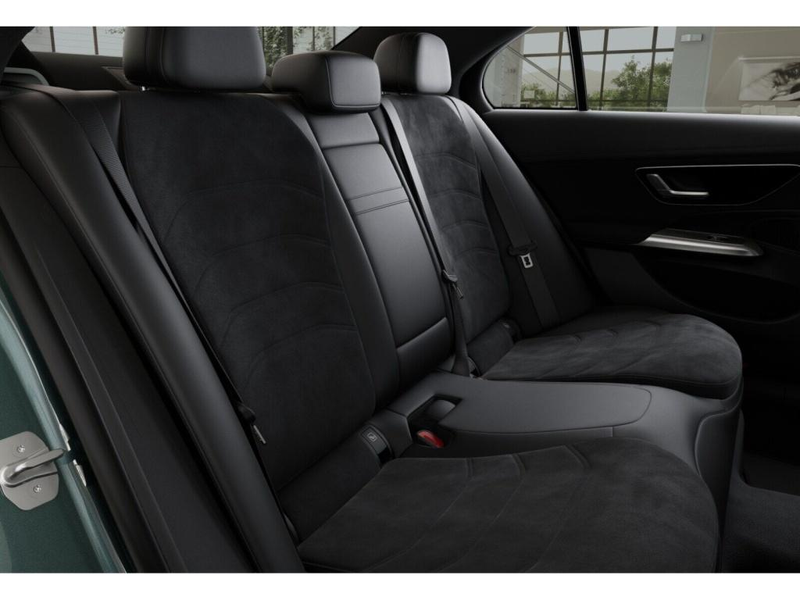 Mercedes-Benz E 450 d 4M AMG/Pano/Digital — photo 10
