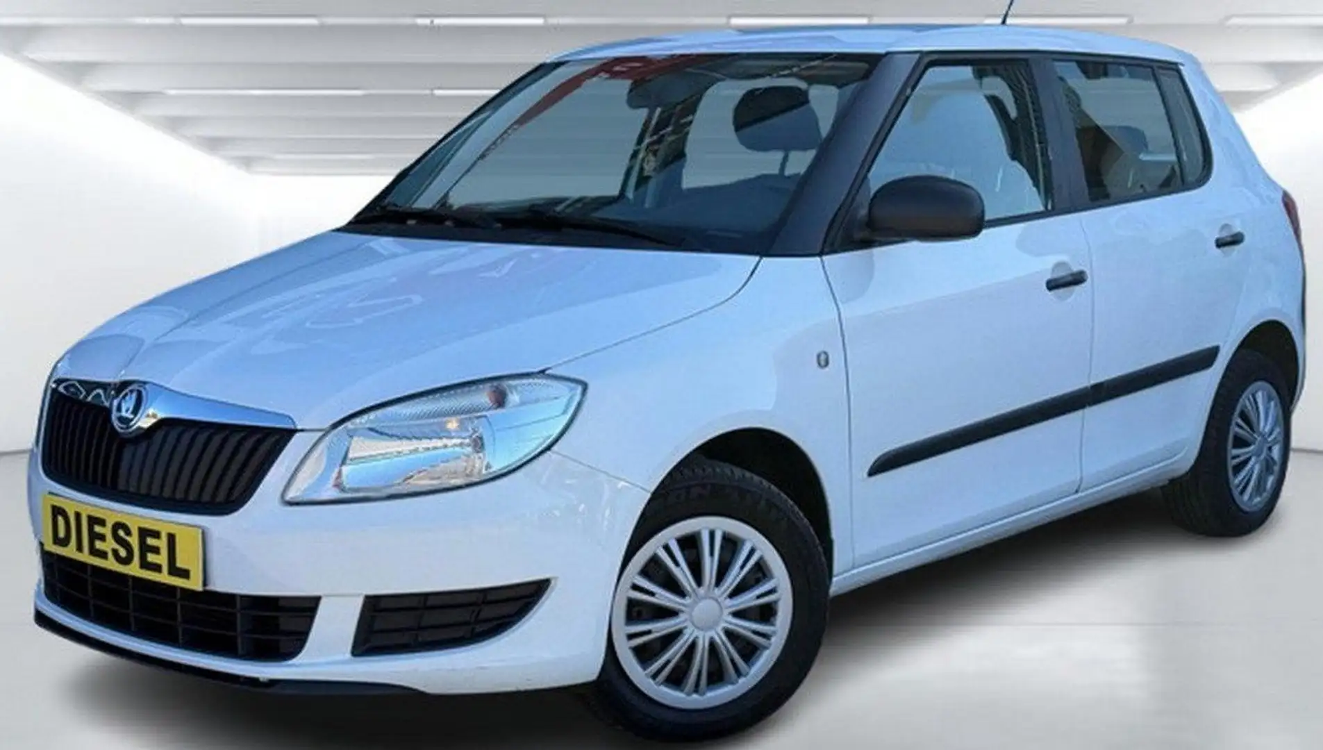 Skoda Fabia II - 1.6 TDI 75 CR (4 cv) 16V BVM5 Turbo FAP 5 por Bianco - 1