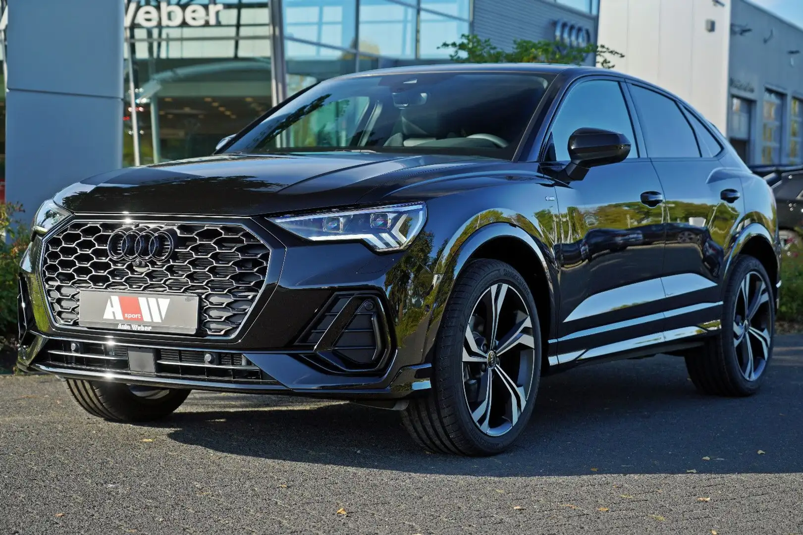 Audi Q3 Sportback 35TFSI S-LINE BUSINESS MATRIX SONOS Schwarz - 2
