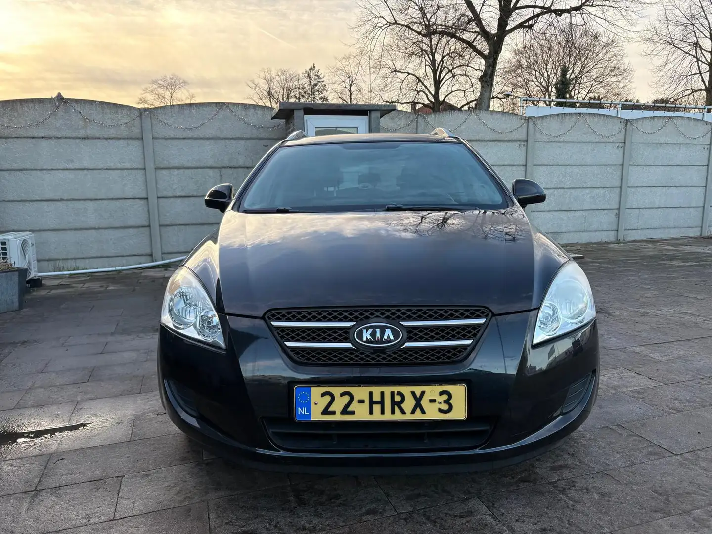 Kia Ceed / cee'd Sporty Wagon 1.4 X-tra ISG Schwarz - 2