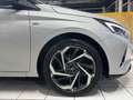 Hyundai i20 Intro Edition Mild-Hybrid*AUTOMATIK*1te HAND Argent - thumbnail 36