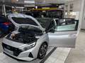Hyundai i20 Intro Edition Mild-Hybrid*AUTOMATIK*1te HAND Argent - thumbnail 9