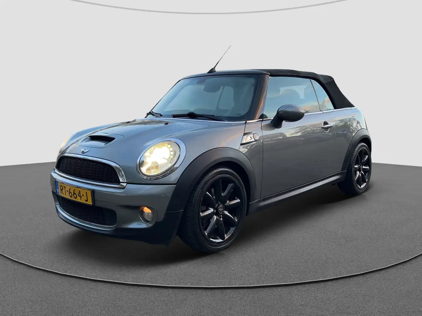 MINI Cooper S Cabrio Mini 1.6 | 175 PK | Climate | Leder Grijs - 2