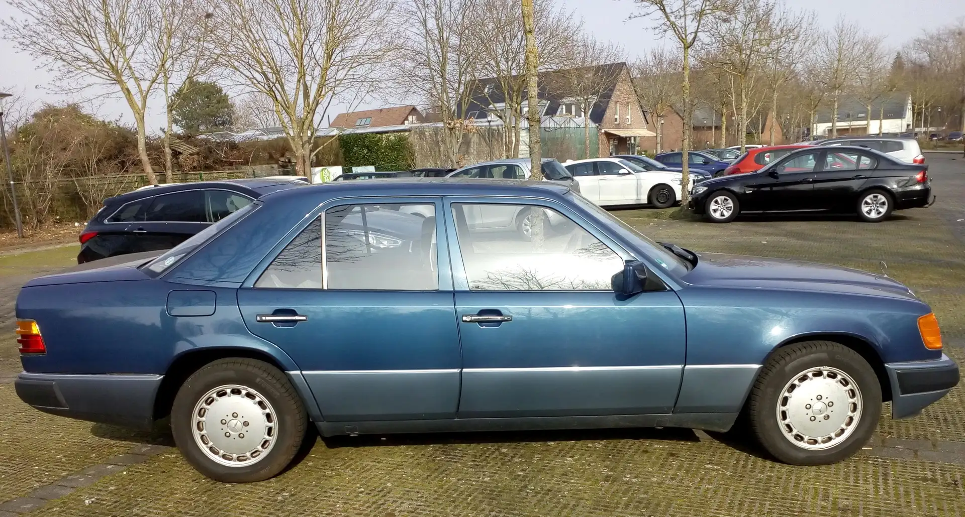 Mercedes-Benz E 260 260 E 4Matic Bleu - 2