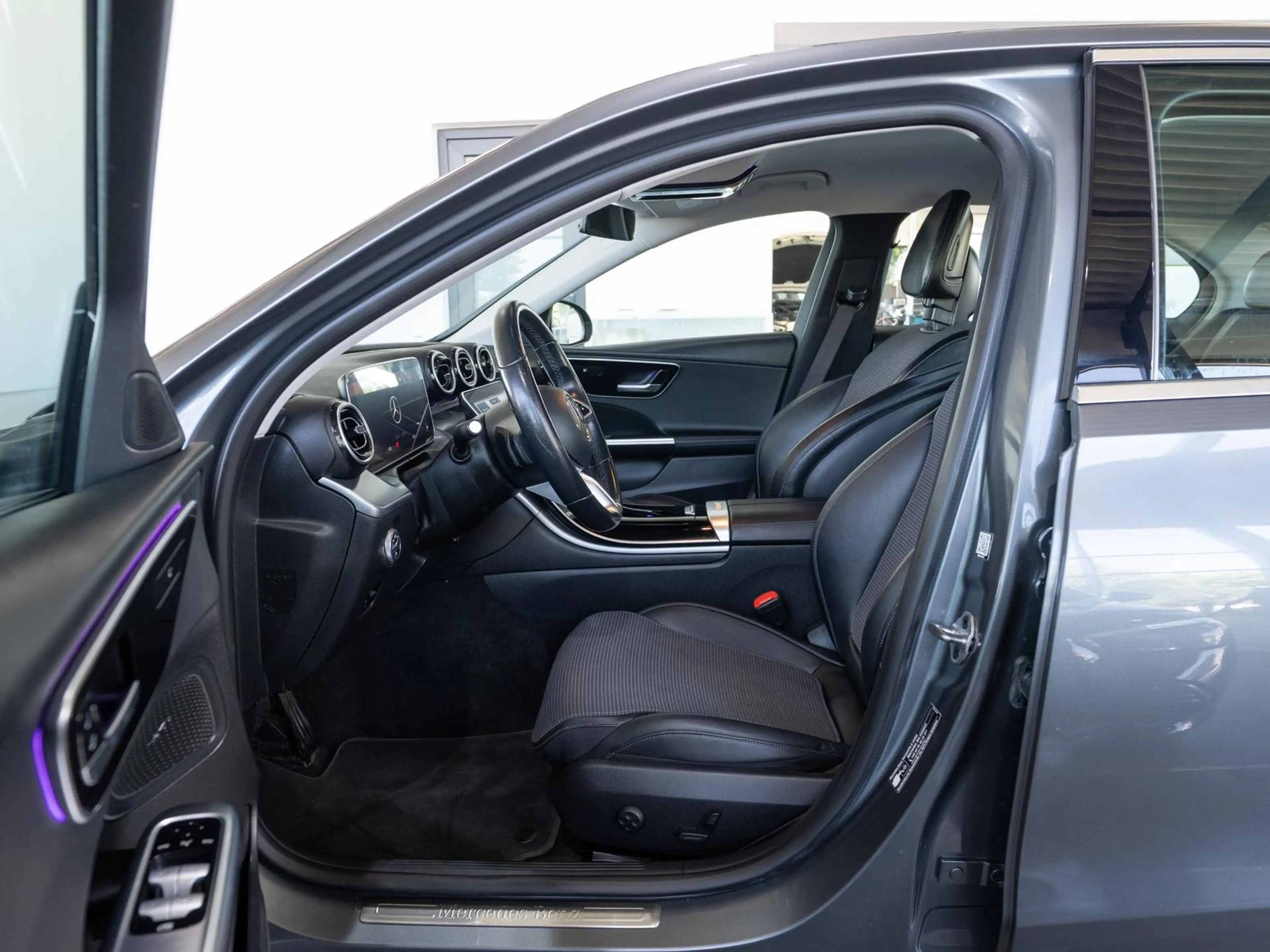 Mercedes-Benz C 180 9G *AVANTGARDE*RFK*AMBIENTE*TOTWINKEL*MBUX — photo 9