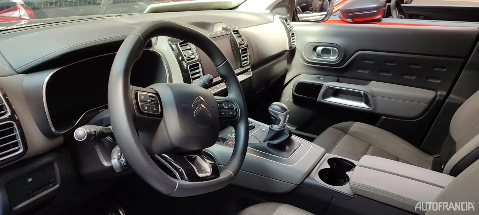 Citroen C5 - C5 AIRCROSS 1.5 HDI SHINE 130CV Чорний - 2