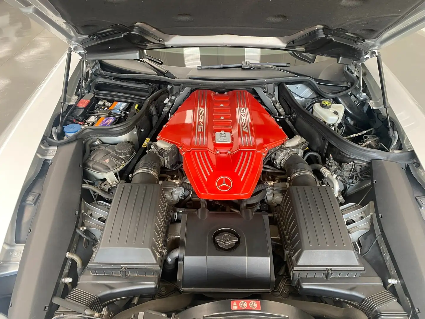 Mercedes-Benz SLS AMG Coupé Plateado - 2