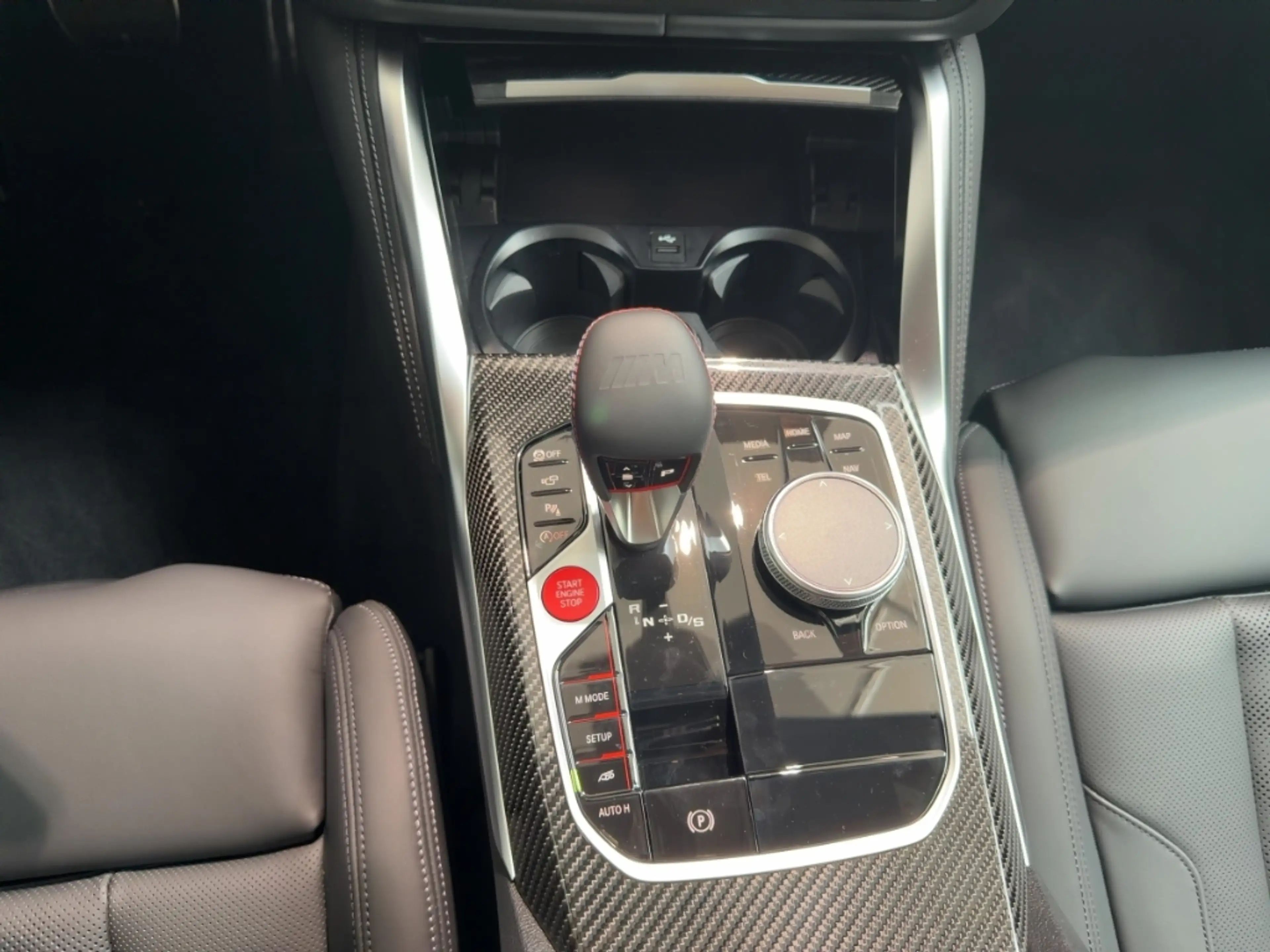 BMW M4 Competition M xDrive Sportpaket HUD AD Navi Leder — photo 11