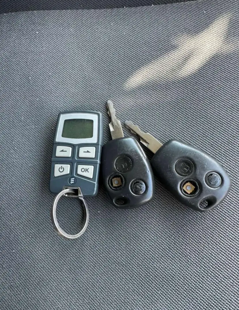 Renault Trafic Trafic Gen. Expr. L1H1 2,5 dCi DPF Expression Schwarz - 1