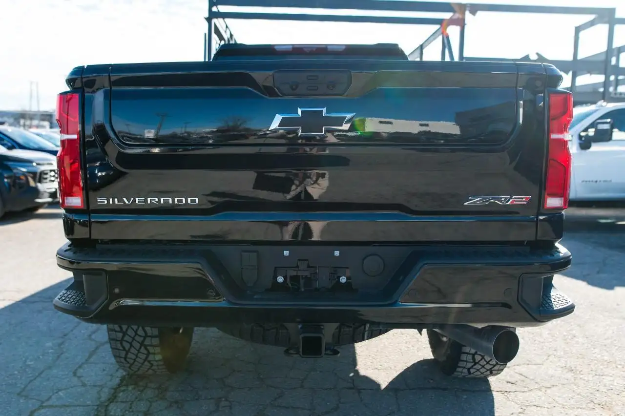 Chevrolet Silverado 2500 снимка Chevrolet Silverado 2500