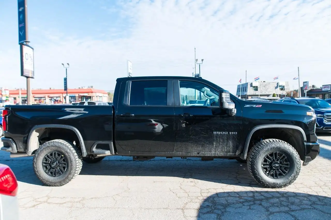 Chevrolet Silverado 2500 снимка Chevrolet Silverado 2500