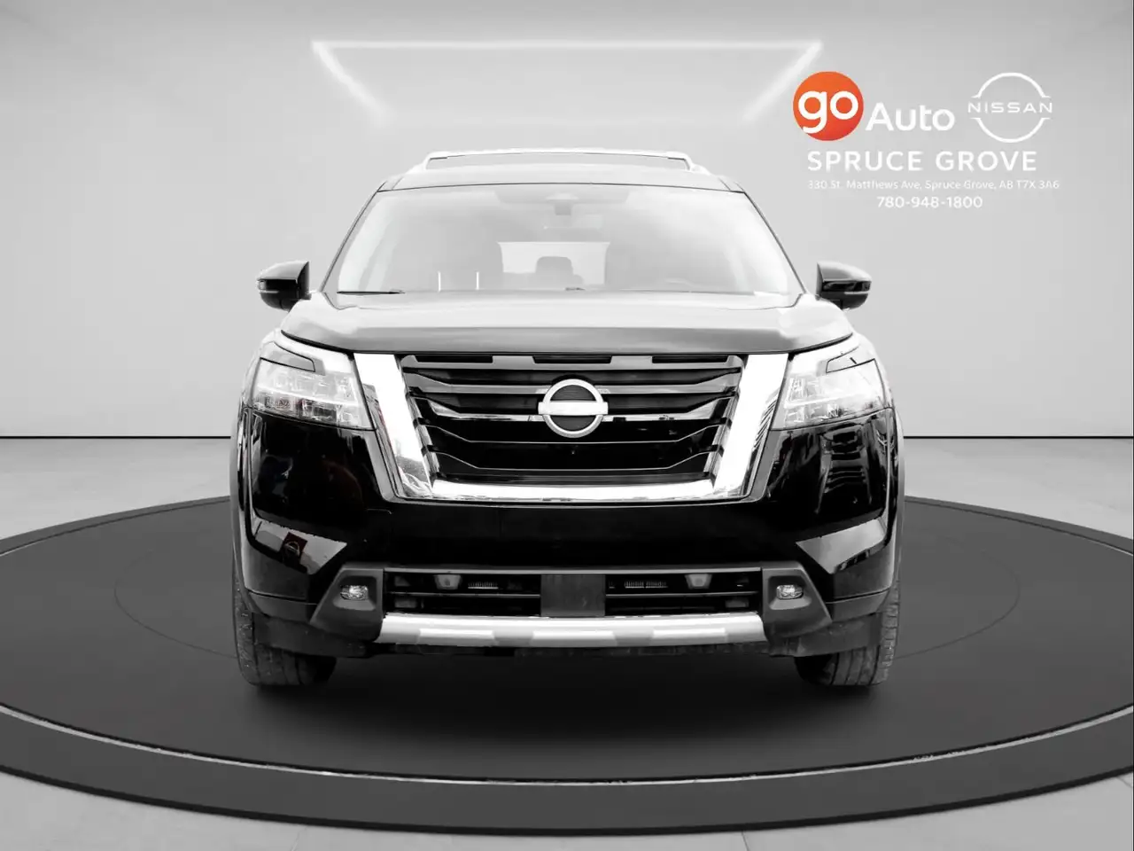 Nissan Pathfinder снимка Nissan Pathfinder