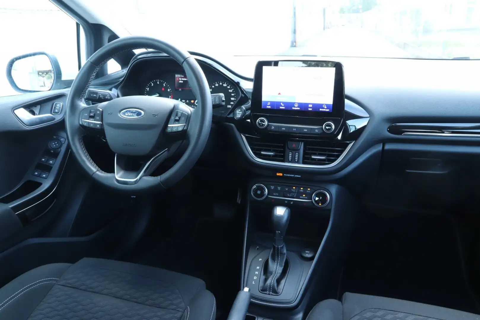 Ford Fiesta 1.0 Titanium LED*SHZ*Lenkr.Hz*GRA*NAVI Weiß - 2