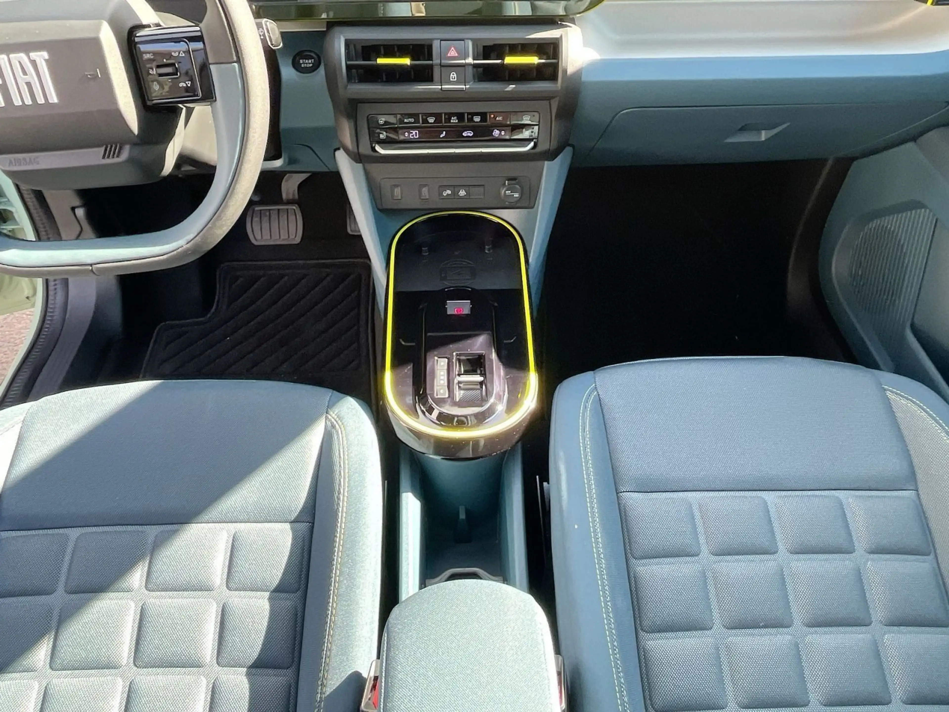 Fiat Grande Panda La Prima 44kWh — photo 6