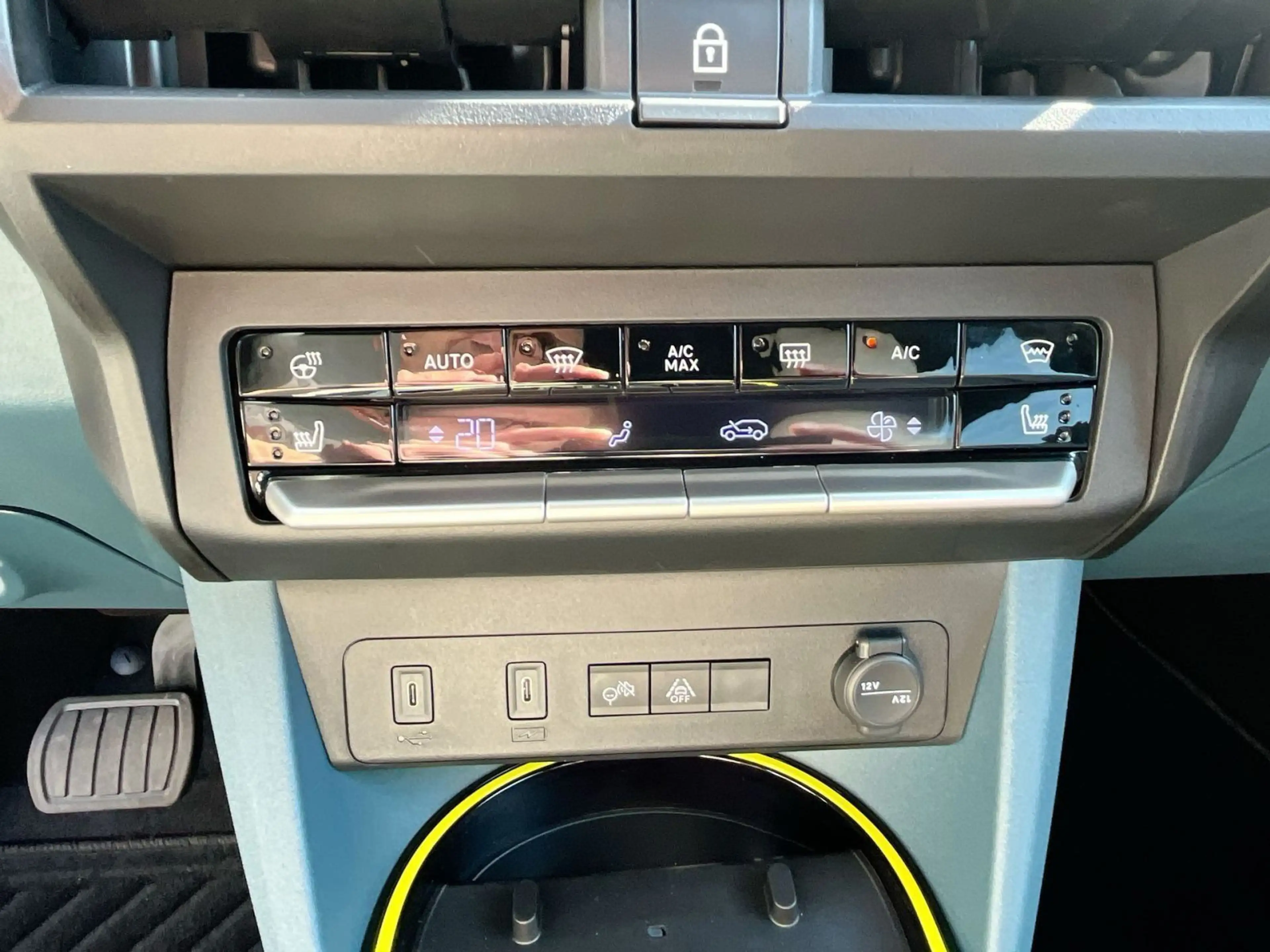 Fiat Grande Panda La Prima 44kWh — photo 8