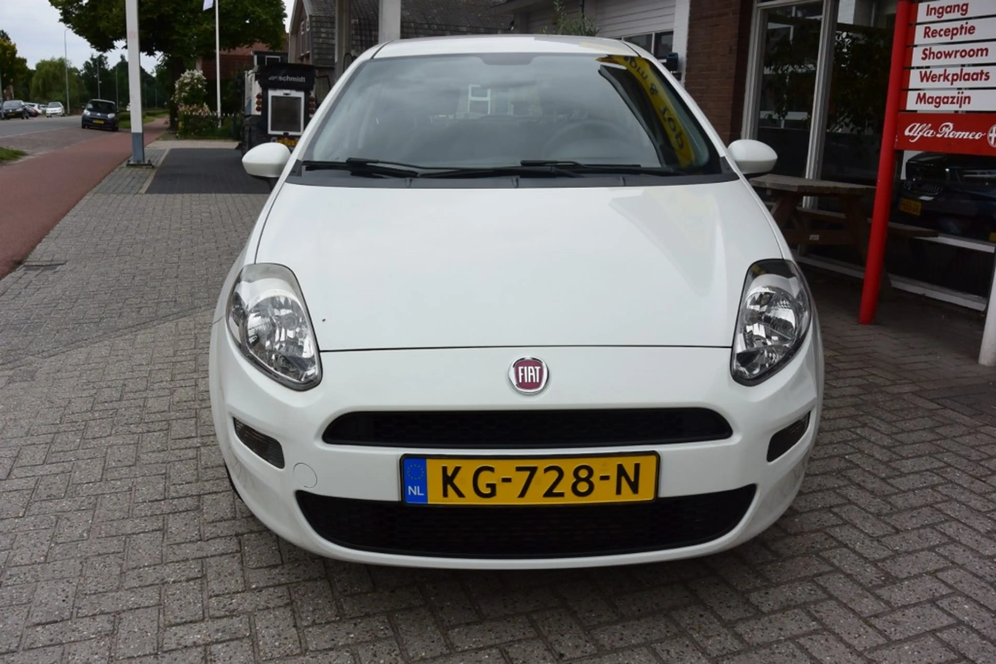 Fiat Punto 0.9 TWINAIR POP — photo 2