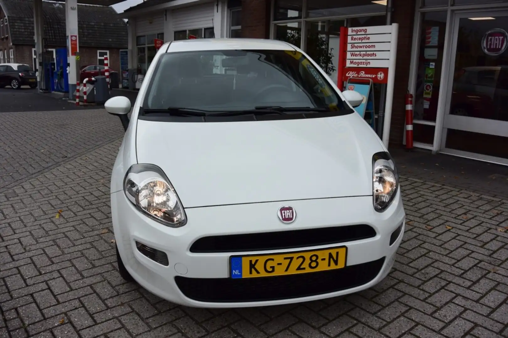 Fiat Punto 0.9 TWINAIR POP Wit - 2