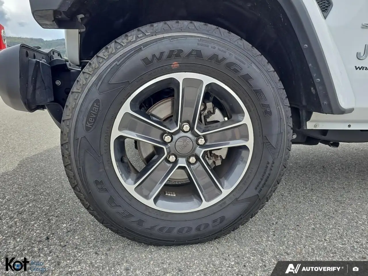 Jeep Wrangler снимка Jeep Wrangler