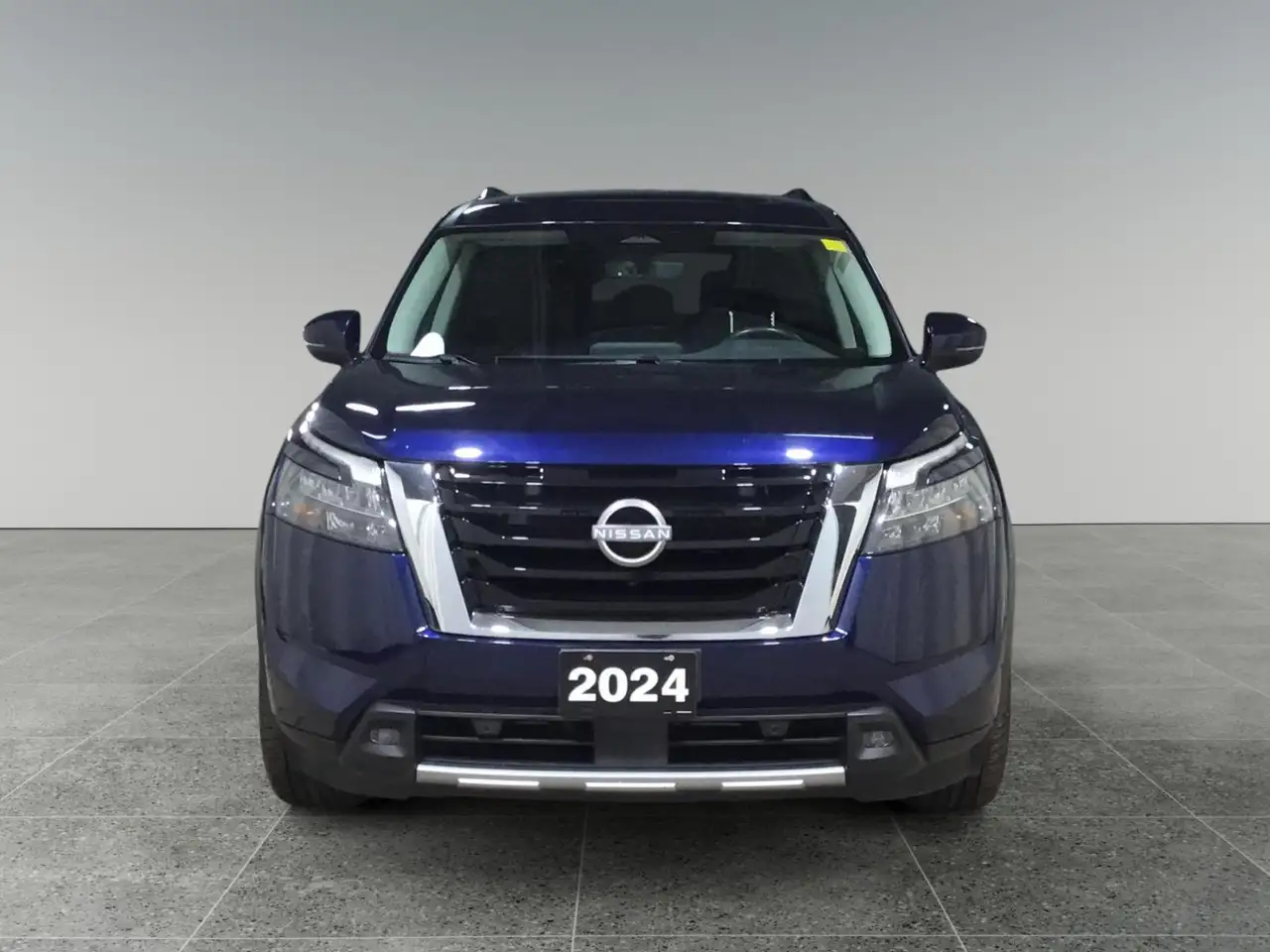 Nissan Pathfinder снимка Nissan Pathfinder