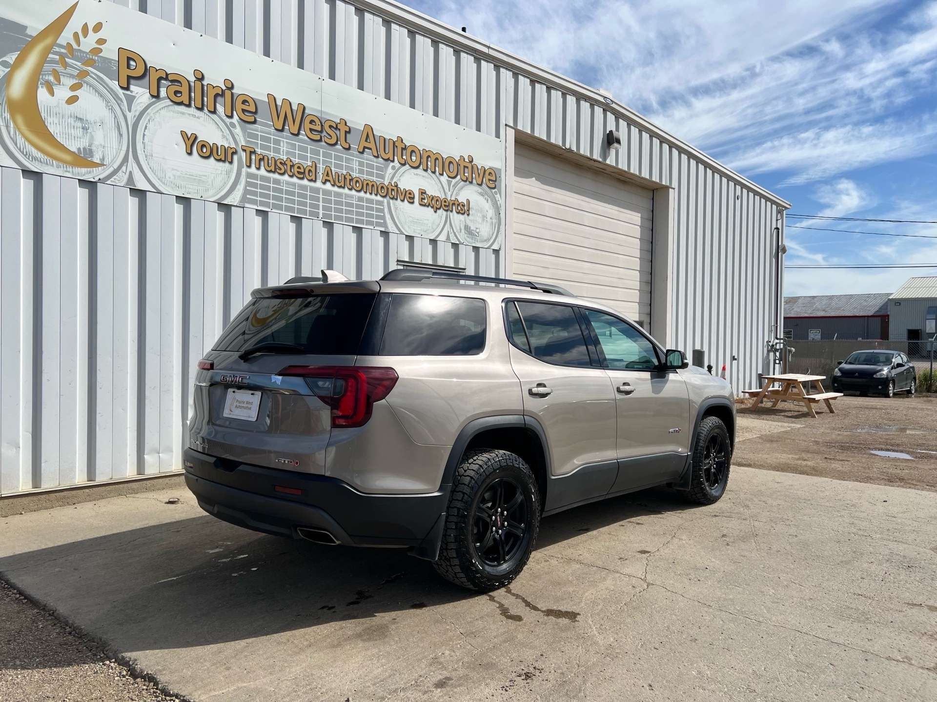 2022 GMC Acadia AT4 AWD 6 Passenger | Command Start | Power Tailga — снимка 1