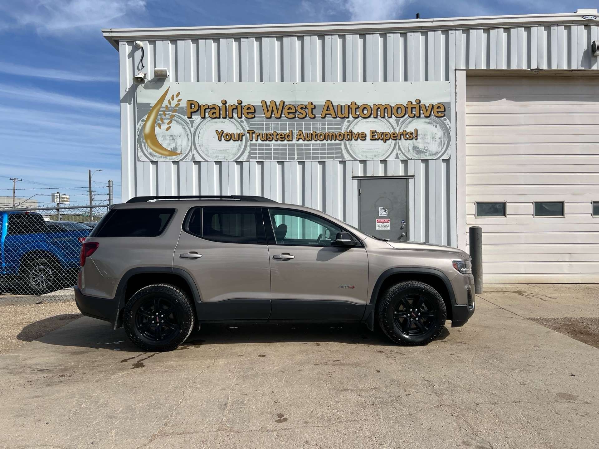 2022 GMC Acadia AT4 AWD 6 Passenger | Command Start | Power Tailga — снимка 1