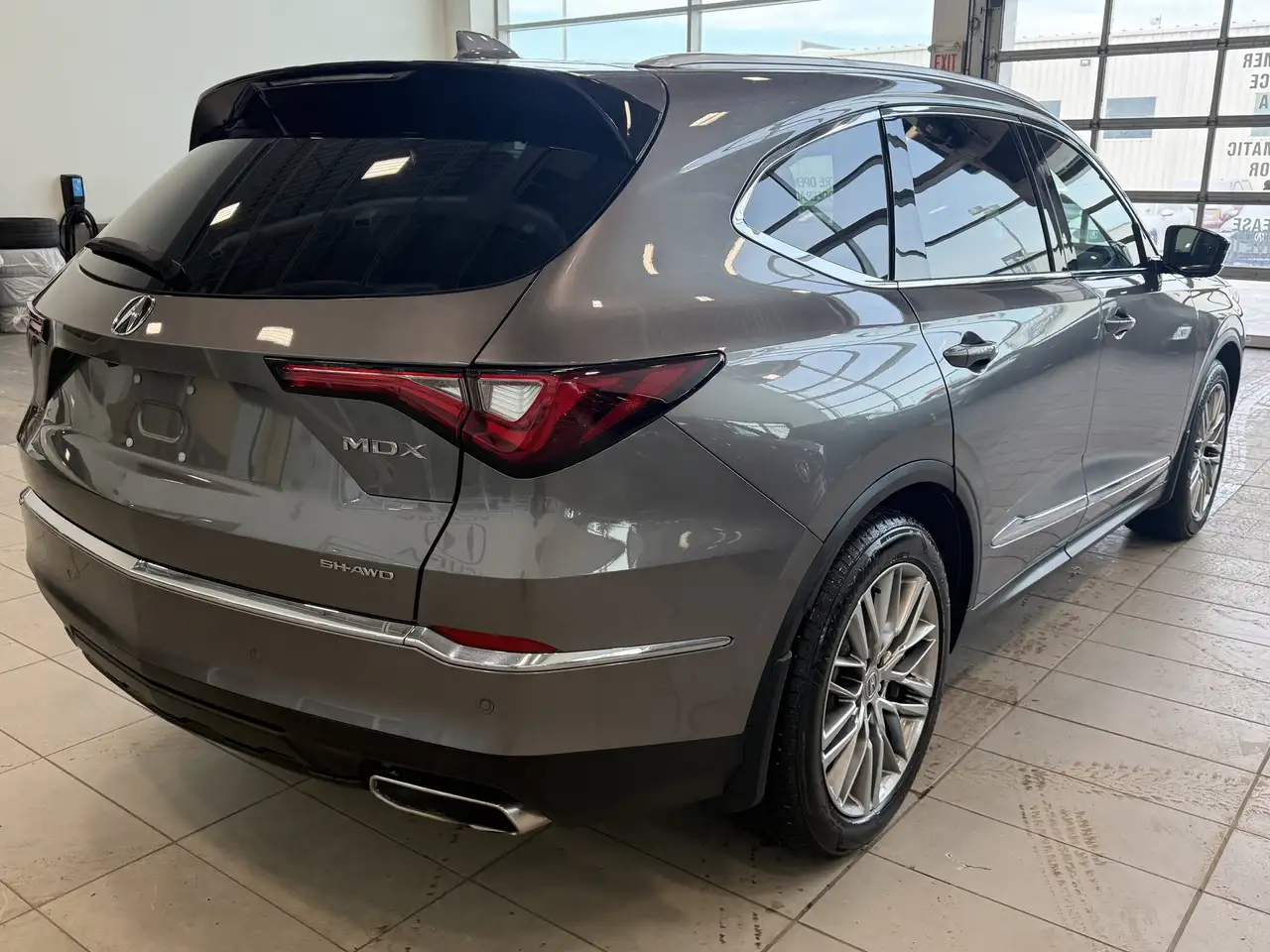 Acura MDX снимка Acura MDX