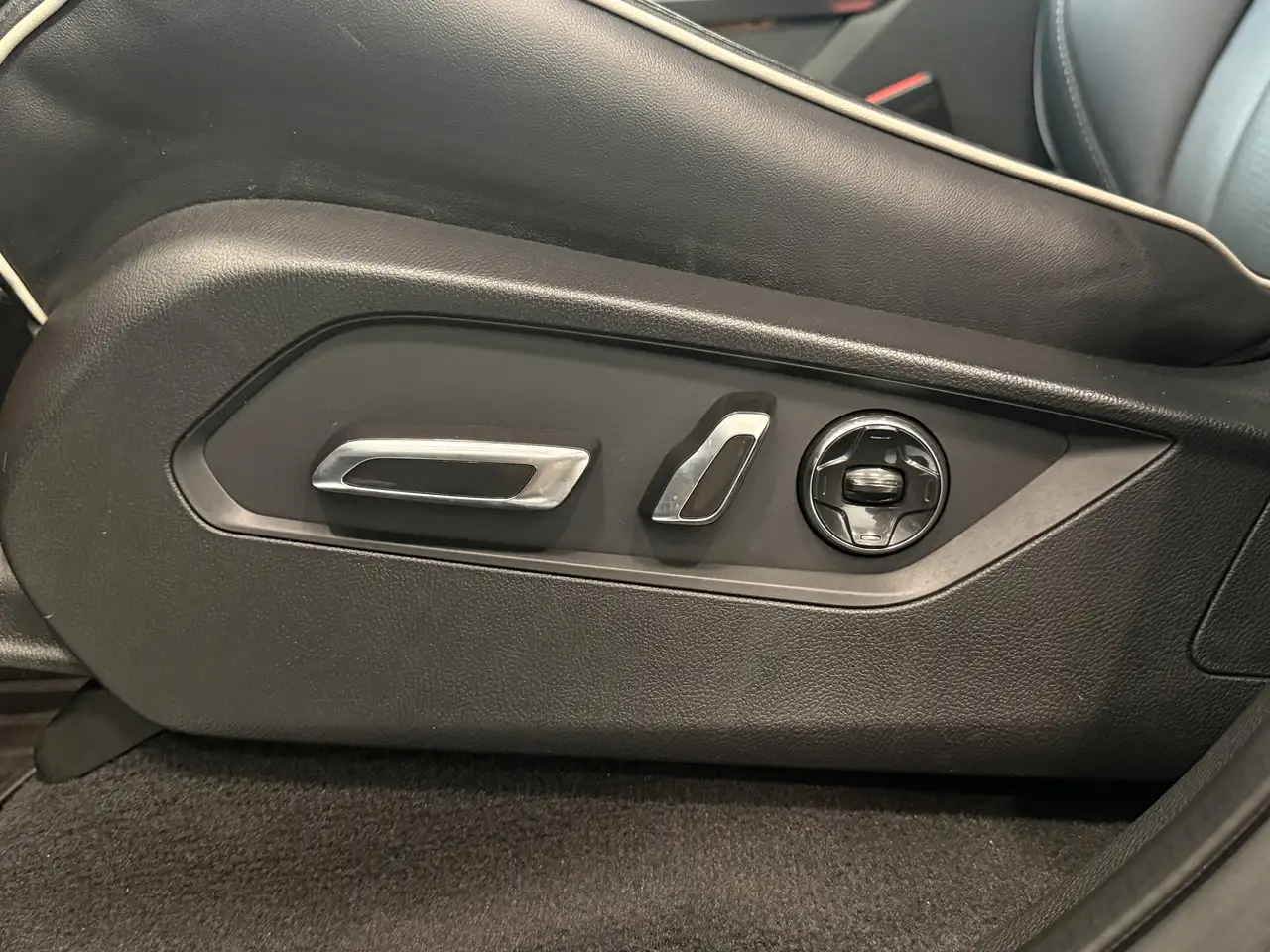 Acura MDX снимка Acura MDX