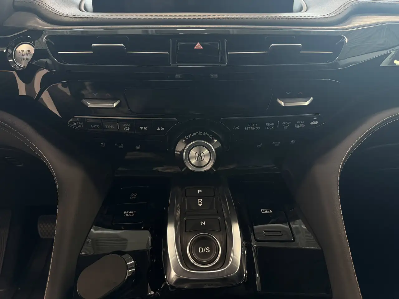 Acura MDX снимка Acura MDX