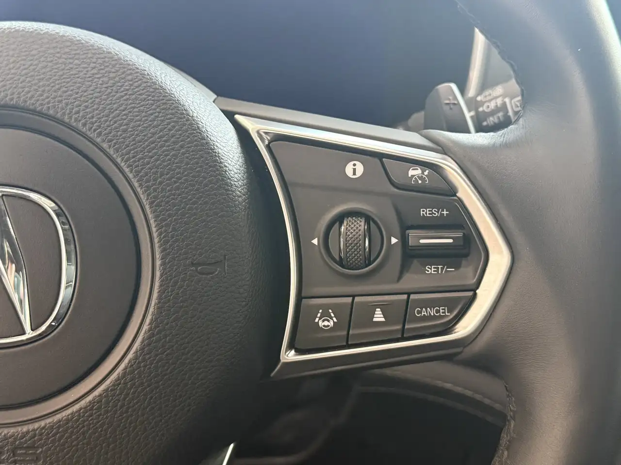Acura MDX снимка Acura MDX