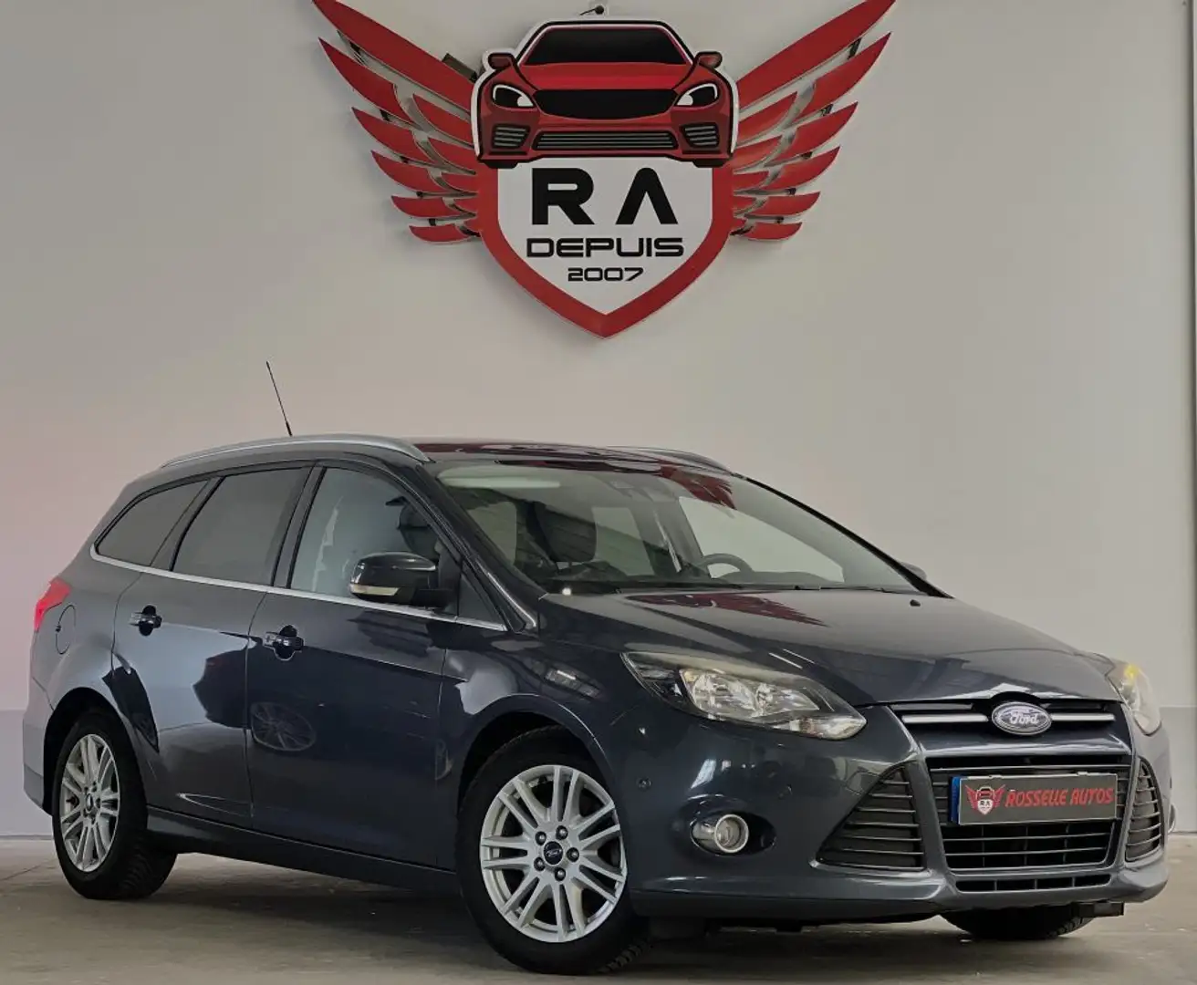Ford Focus 2.0 TDCI 163 CH TITANIUM POWERSHIFT Gris - 1