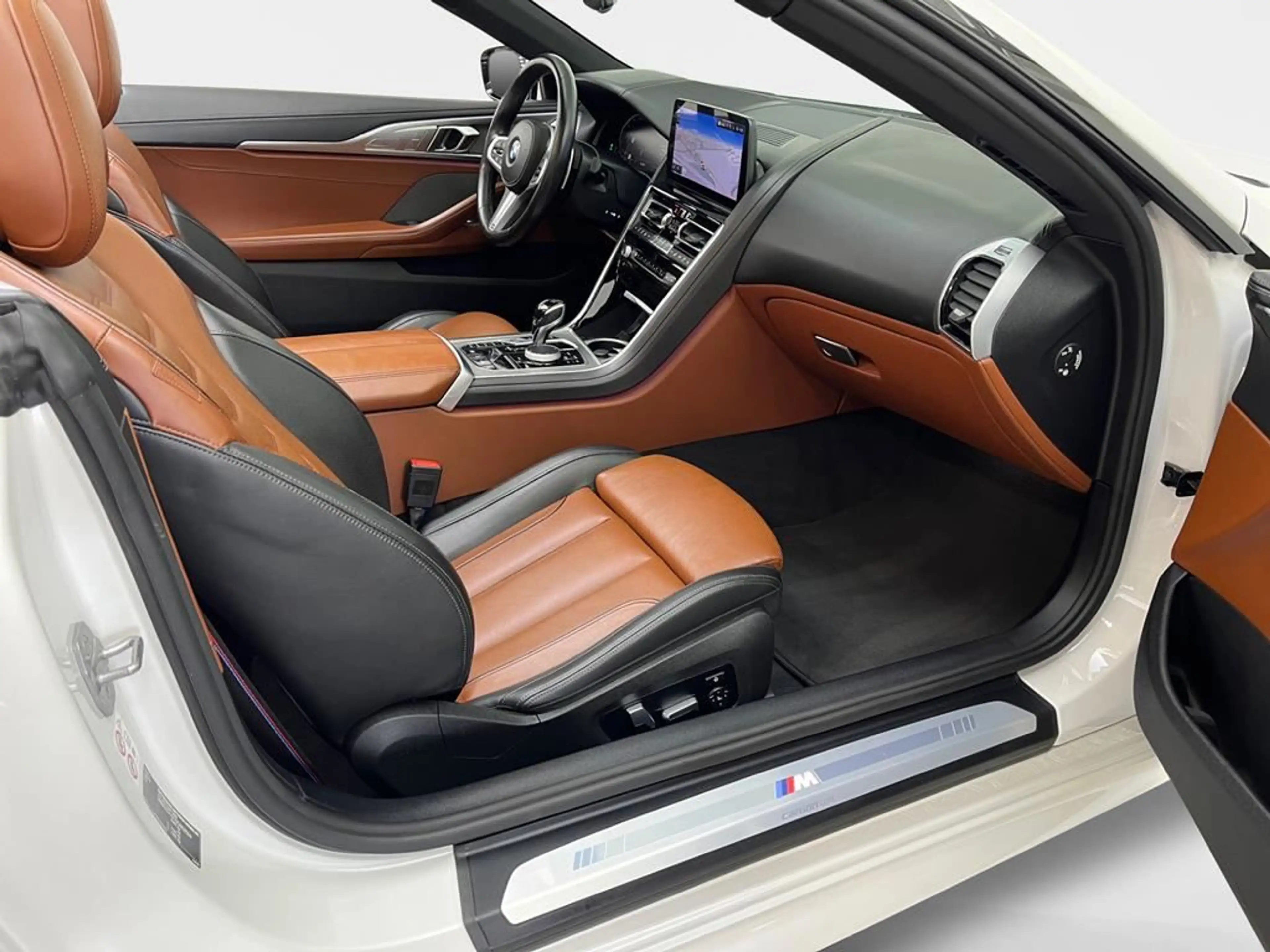 BMW 840 M Sport Pro — photo 14