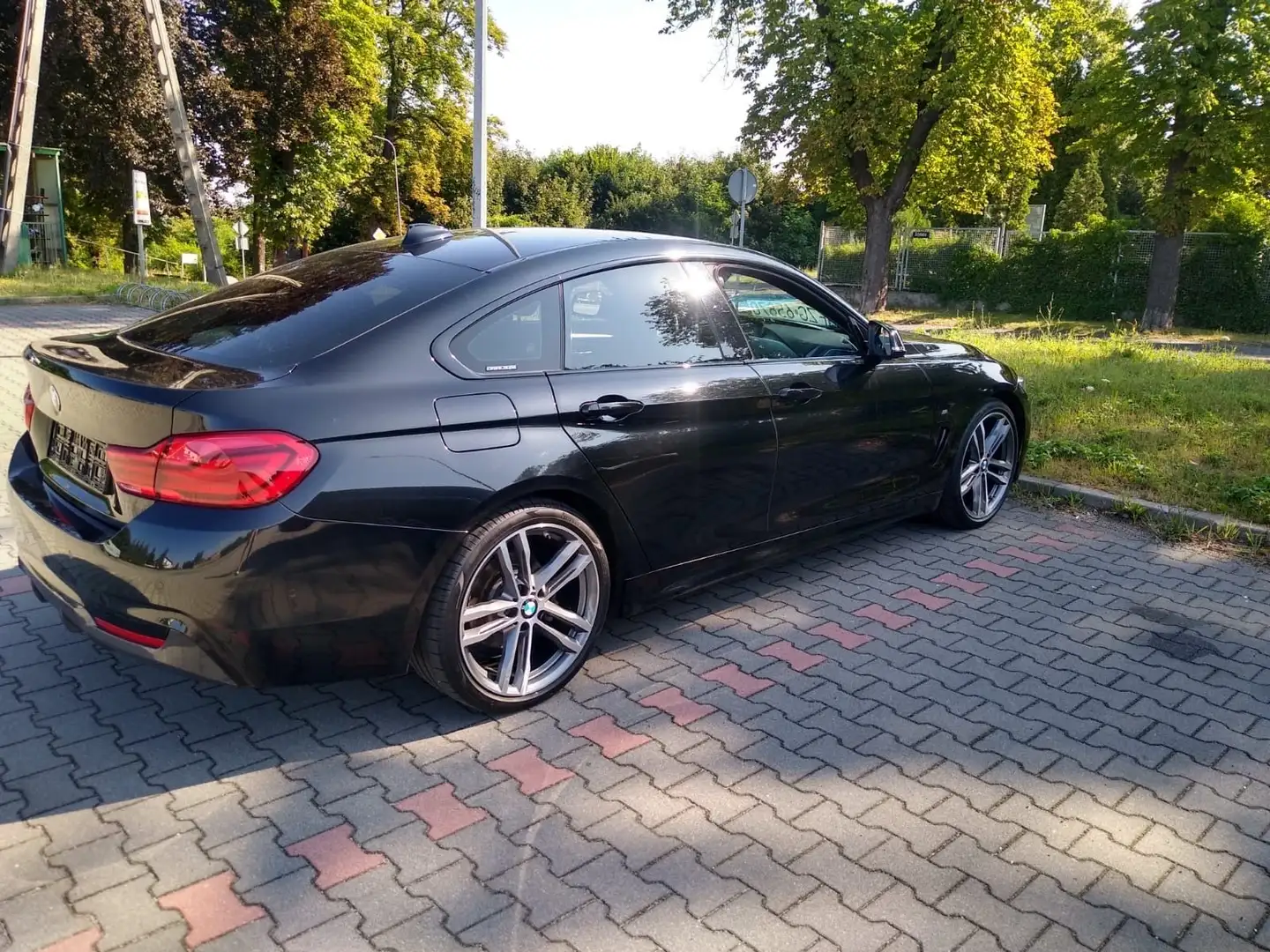 BMW 418 d Gran Coupe M Sport Aut.Leder360KameraBlis Zwart - 1
