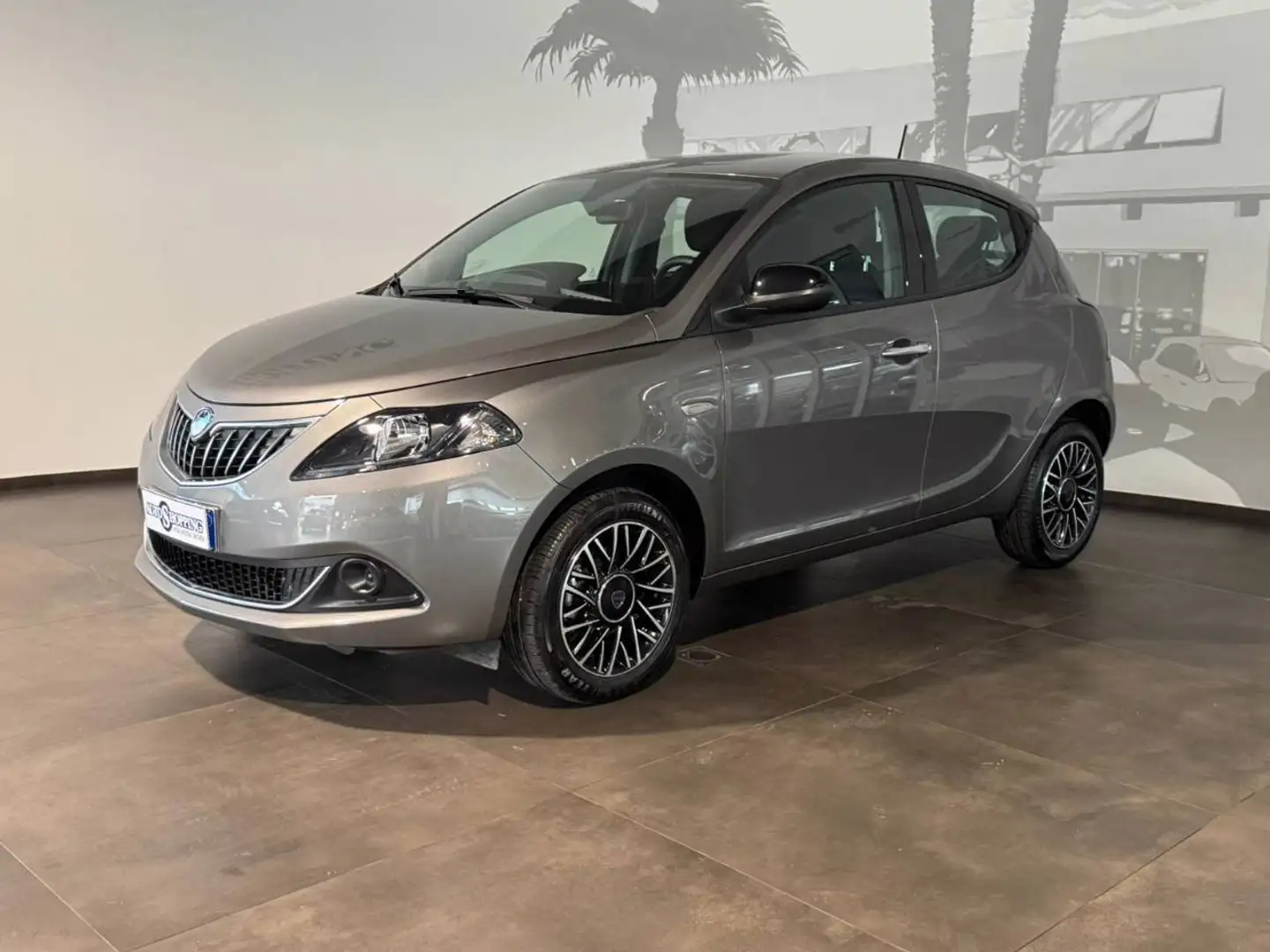 Lancia Ypsilon 3ª serie 1.0 FireFly 5 porte S&S Hybrid Platino Grau - 1