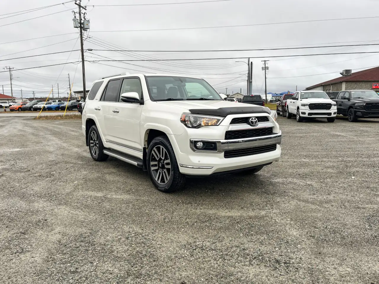 Toyota 4-Runner снимка Toyota 4-Runner