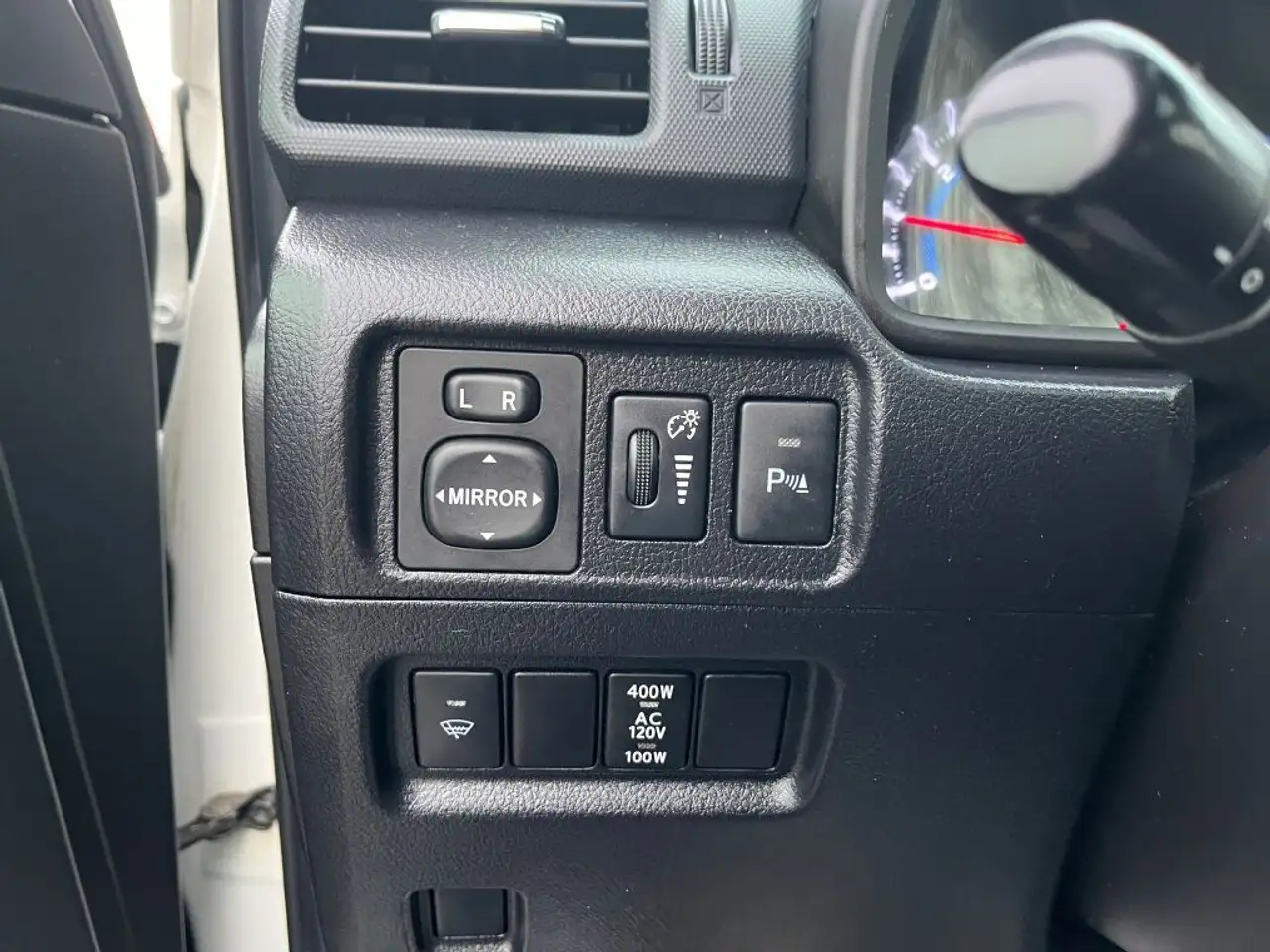 Toyota 4-Runner снимка Toyota 4-Runner