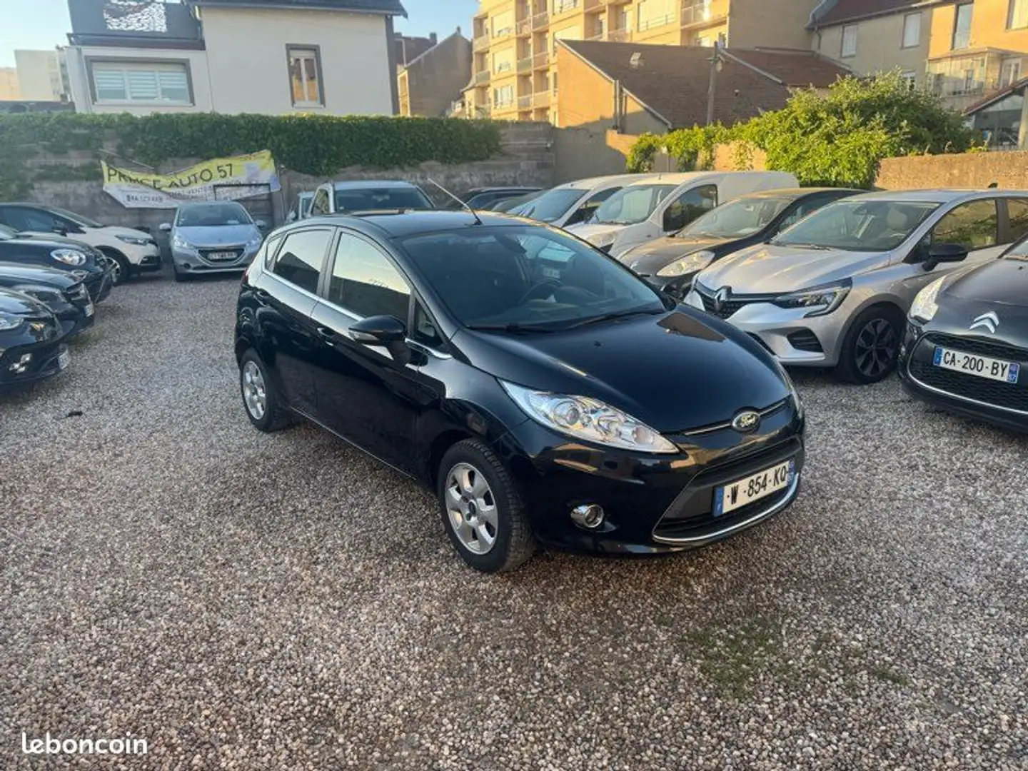 Ford Fiesta Ford, 1.6 TDCI 95 CH TITANIUME Noir - 1