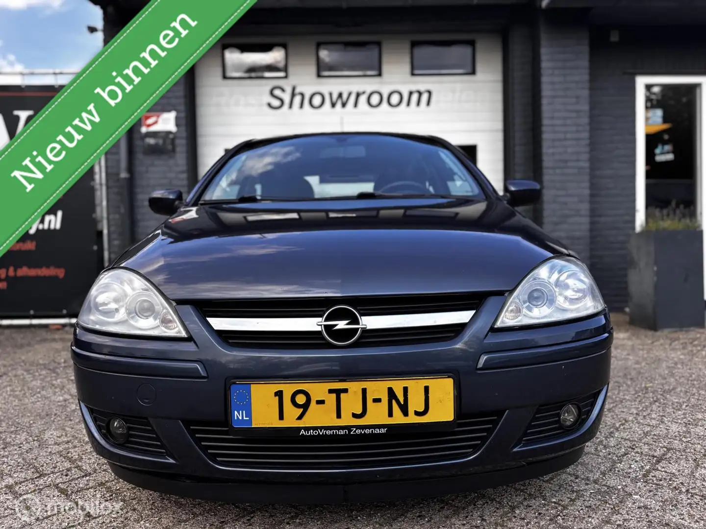 Opel Corsa 1.2-16V Essentia *AIRCO*NIEUWE APK* Gris - 2
