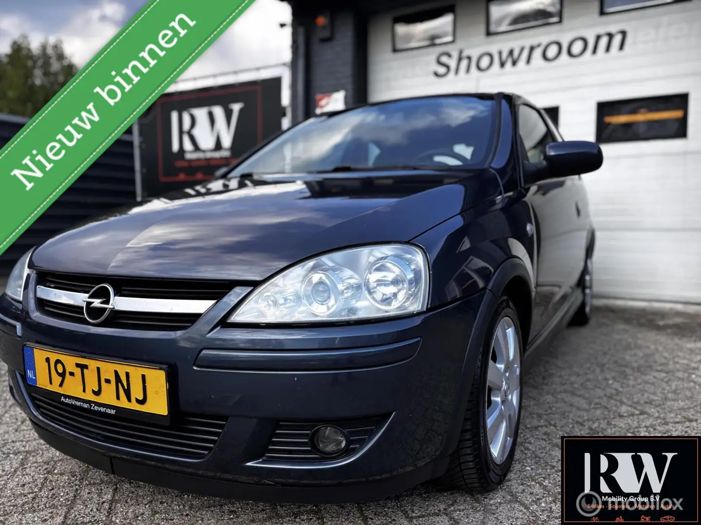 Opel Corsa 1.2-16V Essentia *AIRCO*NIEUWE APK* Gris - 1