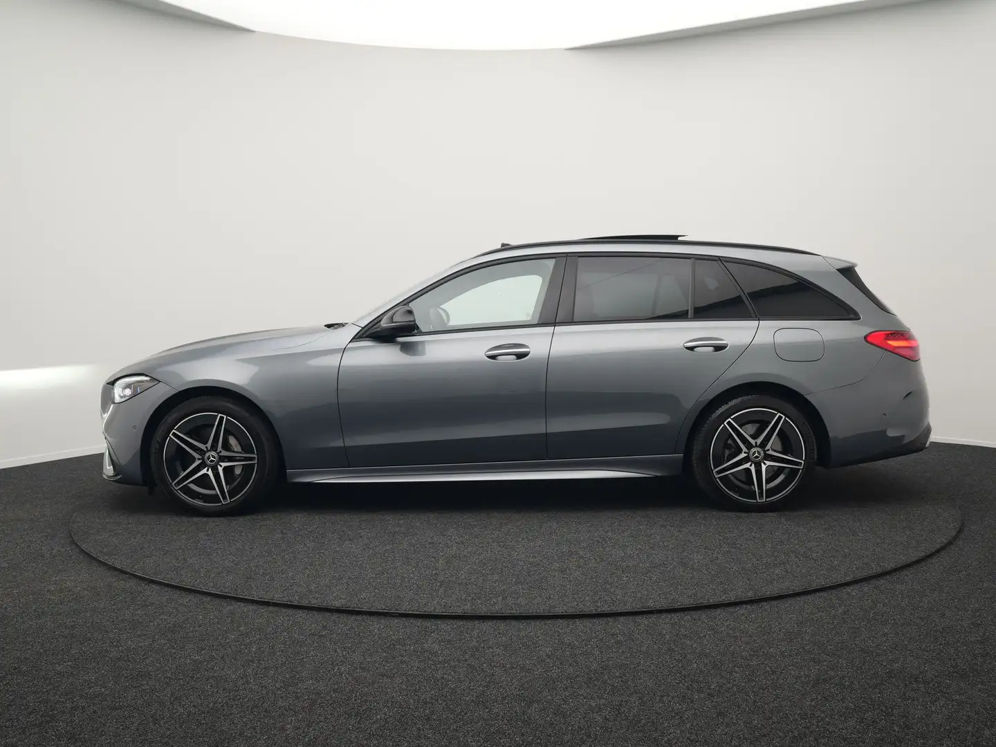 Mercedes-Benz C 300 Estate e AMG Night Plug In Hybrid 320pk Dealer O.H Grijs - 2