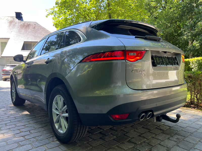 Jaguar F-Pace F-Pace 2.0 D AWD Prestige Business Edition — photo 8