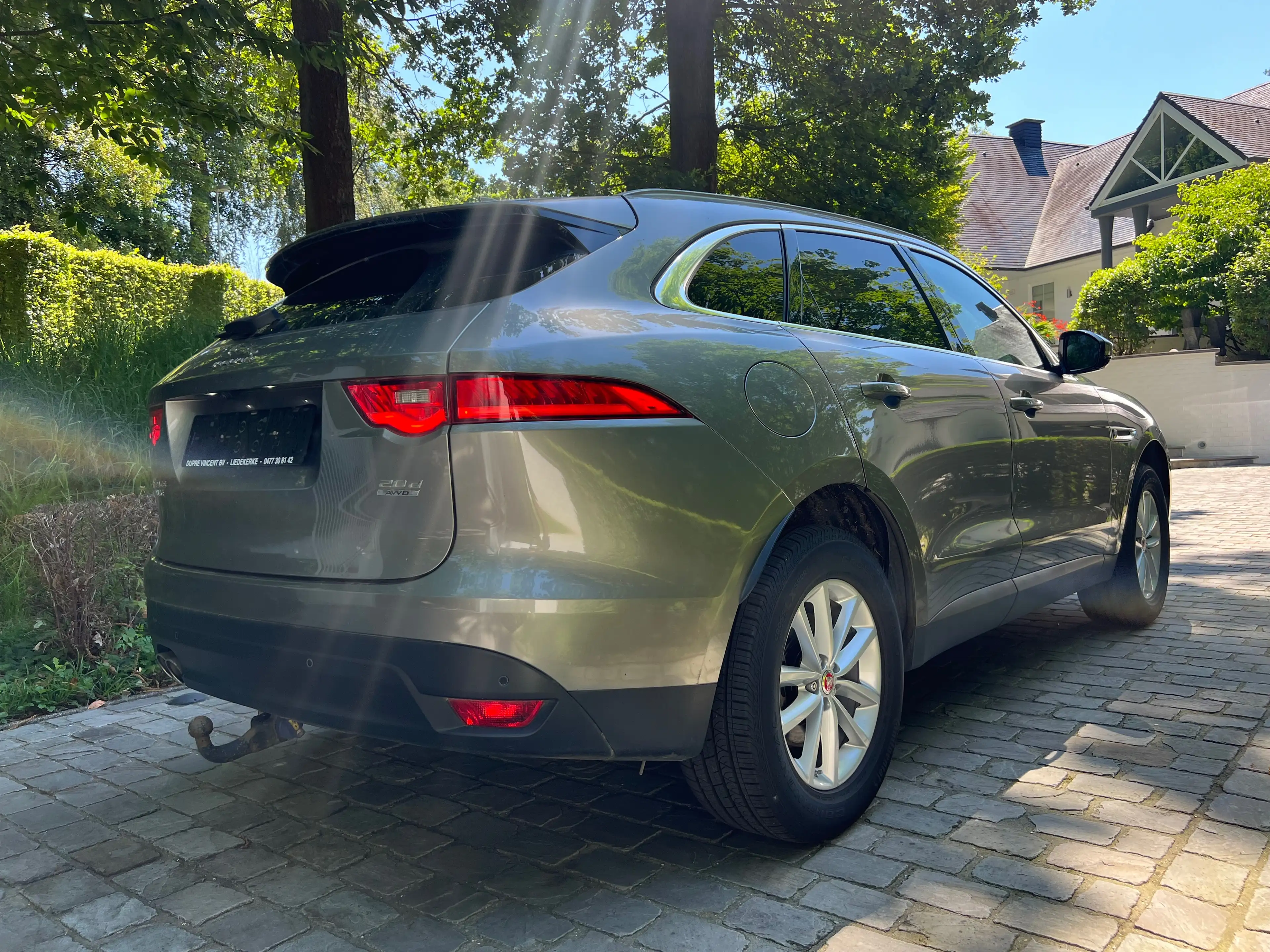 Jaguar F-Pace F-Pace 2.0 D AWD Prestige Business Edition — photo 6