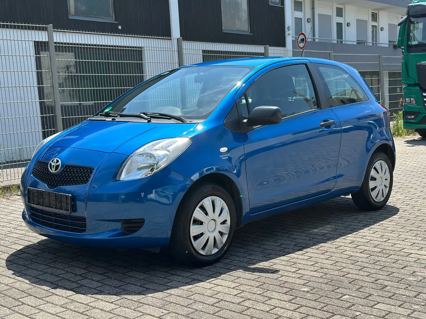 Toyota Yaris Cool Klima Tüv/Au bis 4.2027 Blau - 1