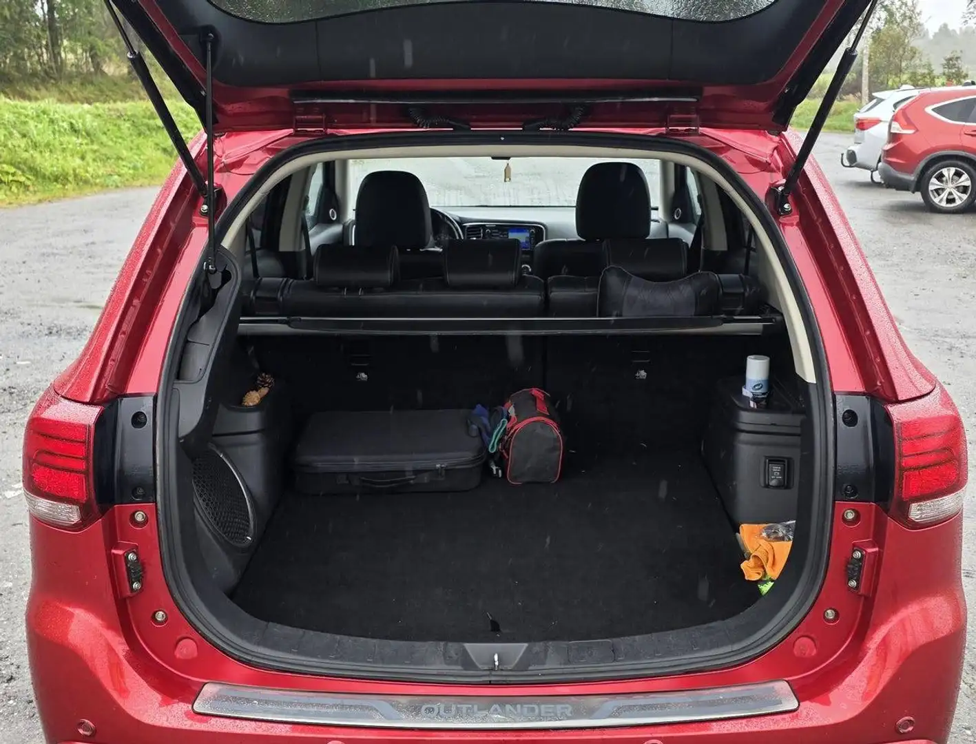 Mitsubishi Outlander Outlander 2,4 Instyle CVT Instyle Rot - 2