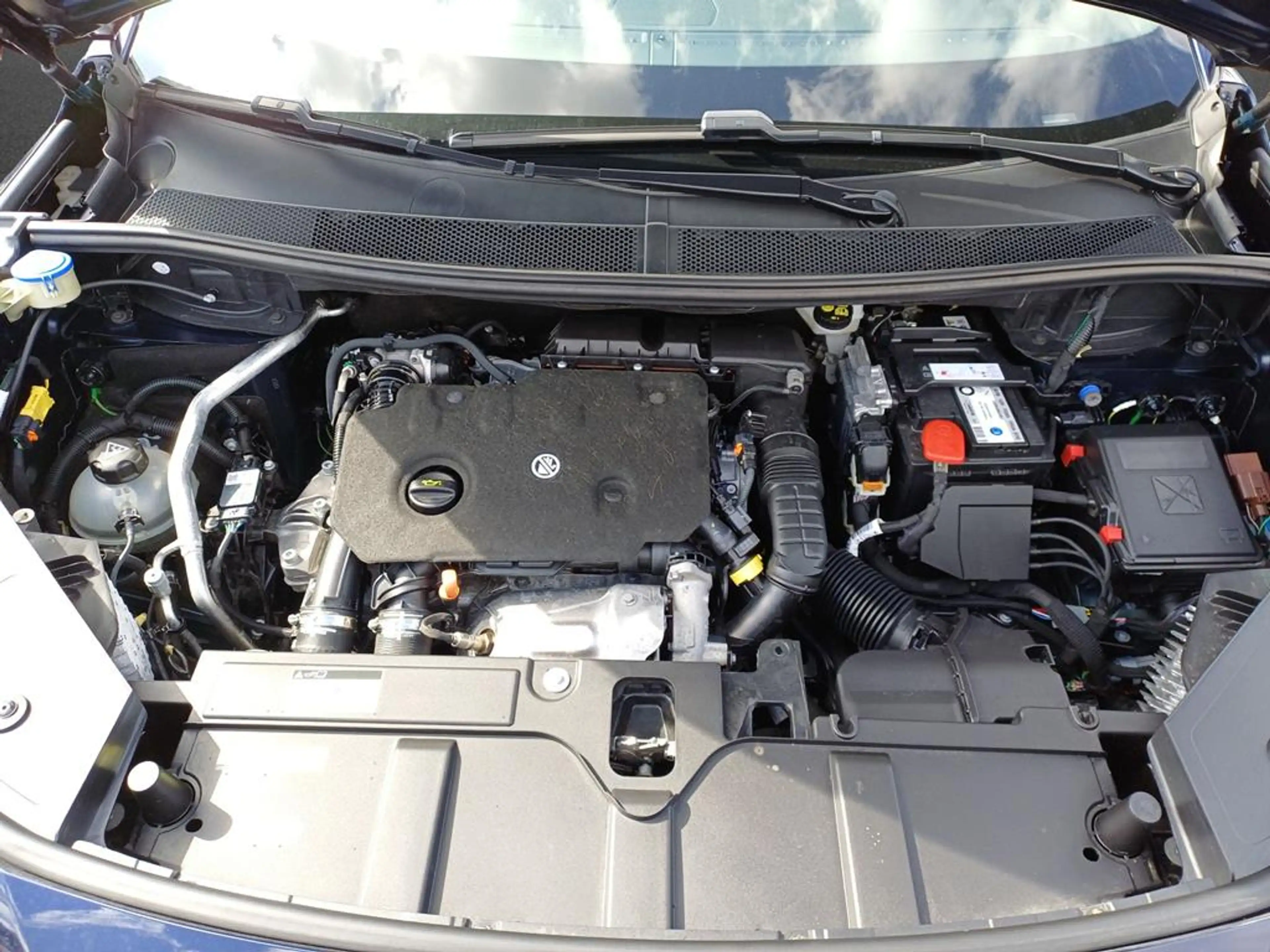 DS Automobiles DS 7 DS 7 PERFORMANCE LINE + BlueHDi 130 EAT8 — photo 6